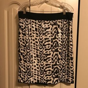 ⬇️ PRICE DROP ⬇️ Limited Sequin Skirt  - Size 8